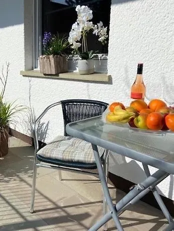 בית אירוח Grosszuegiges Mit Terrasse Am Rheinsteig